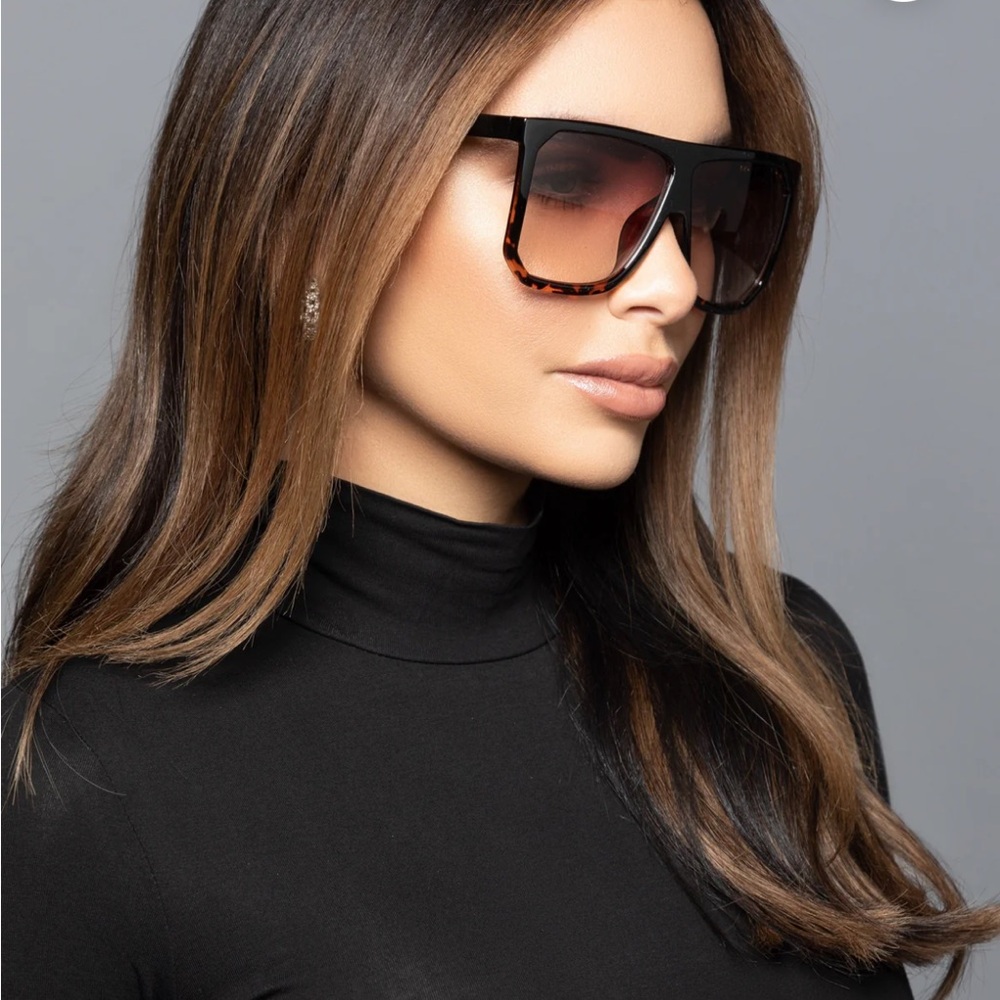 Love Labels Oversized Square Sunglasses - Leopard Light
